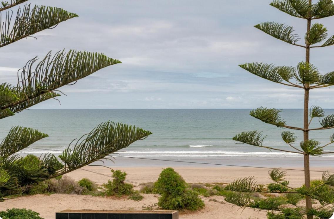 Ocean Breeze ,See View Apartment L'Oasis Ngoại thất bức ảnh